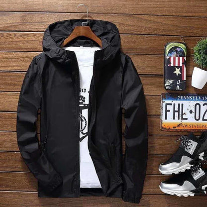 Stylische Herren-Jacke mit Kapuze
