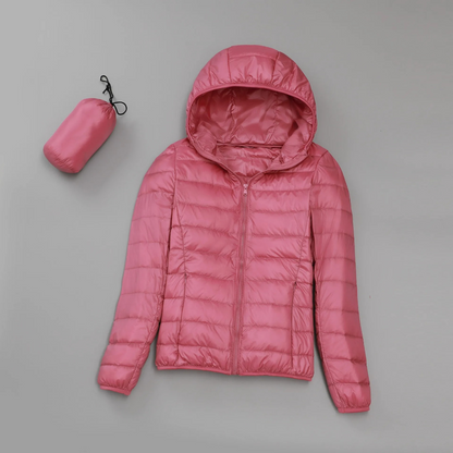 Leichte Outdoor-Jacke Kapuzen-Design Isoliert