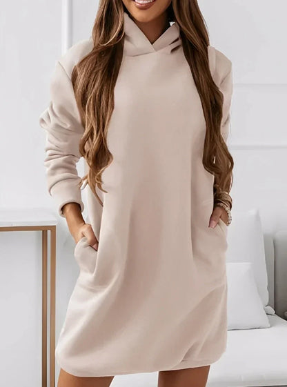 Stylisches Minikleid mit Kapuze Damenmode - IdealeKleiden