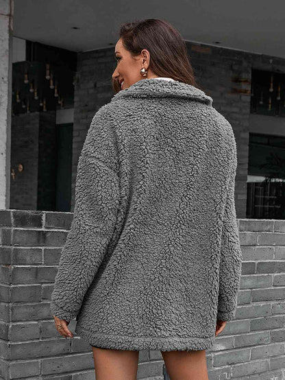 Stylische Teddyjacke mit Reißverschluss Kragen - IdealeKleiden