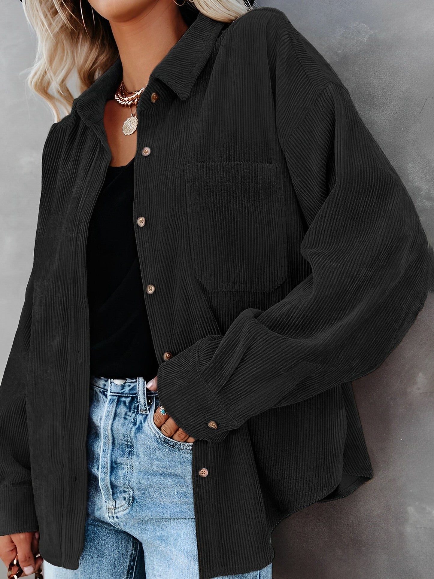 Praktische Cordjacke Mit Knöpfen