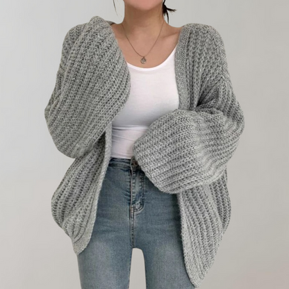 Grobgestrickte Damenstrickjacke Modern