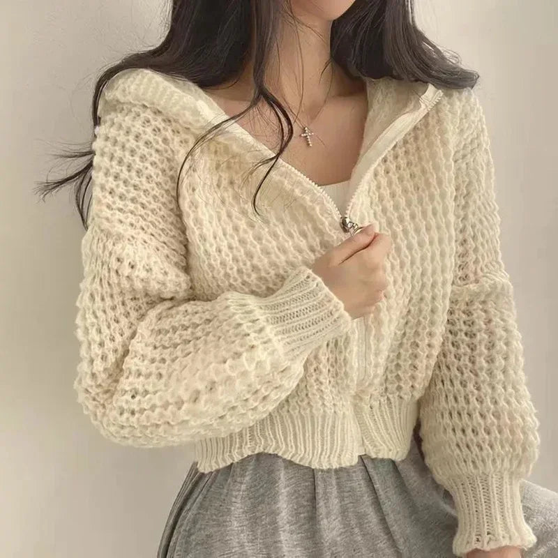 Stylisher Cardigan Kurz Kapuze Modern Details