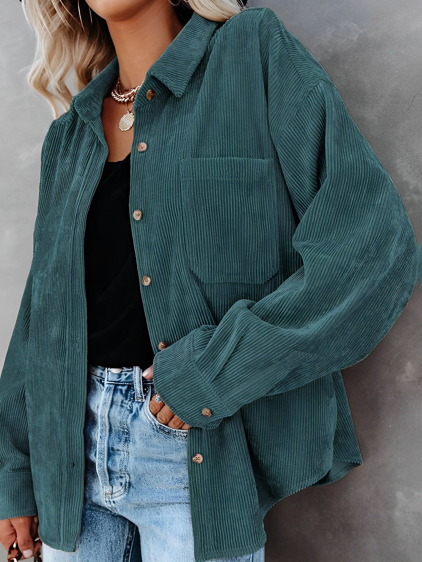 Praktische Cordjacke Mit Knöpfen