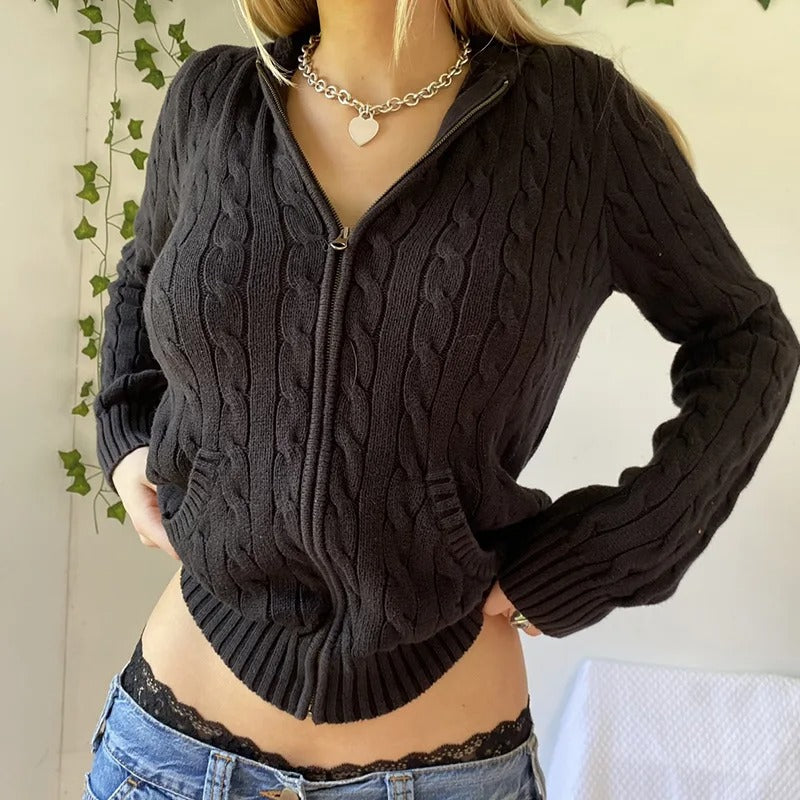 Kuscheliger Kapuzenpulli mit Knöpfen