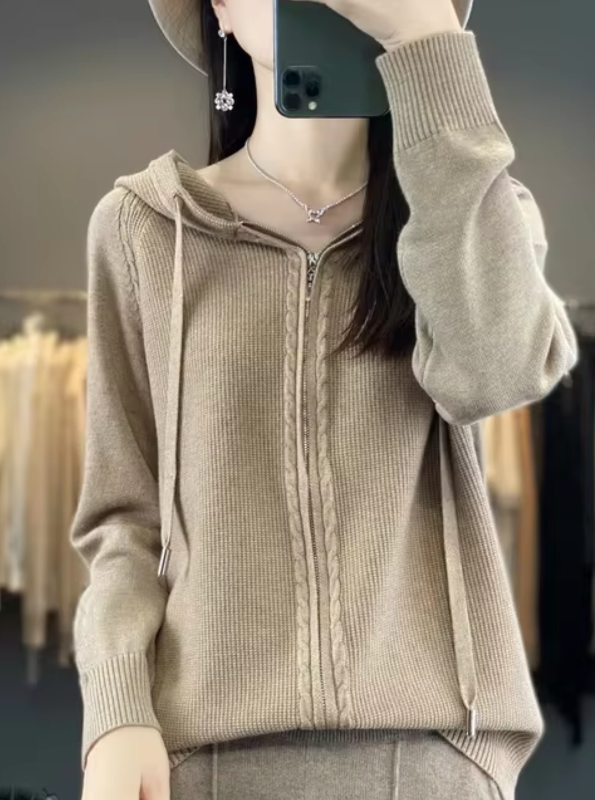 Kuschelige Strickjacke Mit Kapuze
