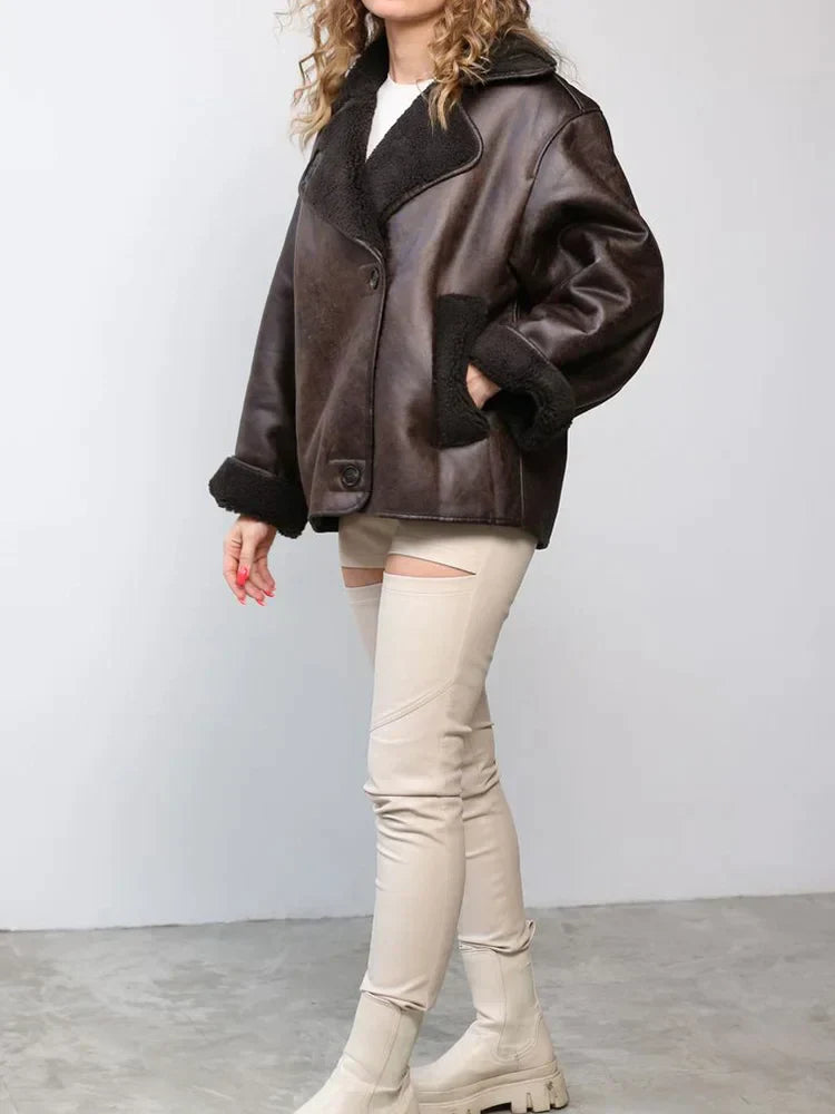 Stylische Lederjacke Damen Vintage Look - IdealeKleiden