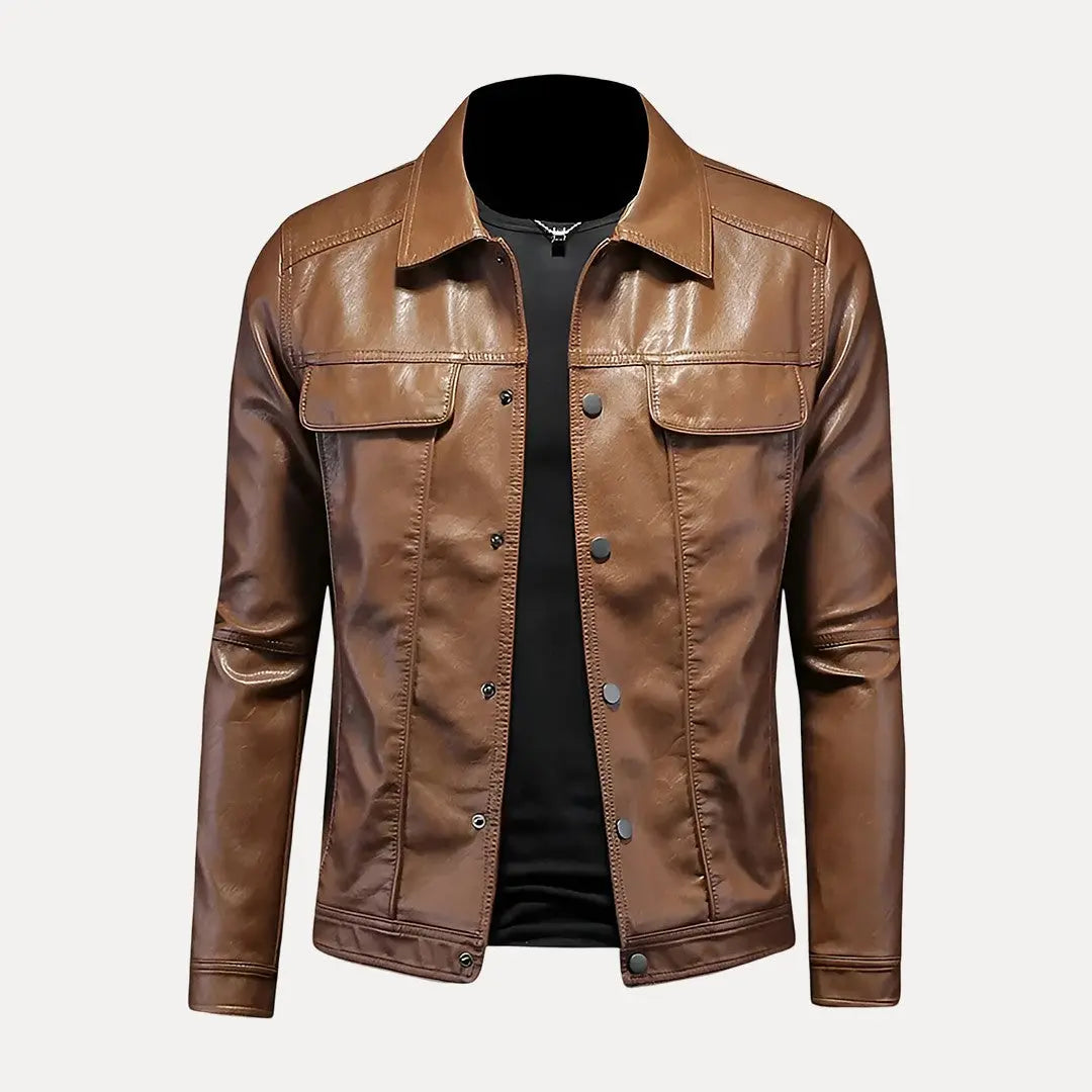Modische Lederjacke Abenteuer Look