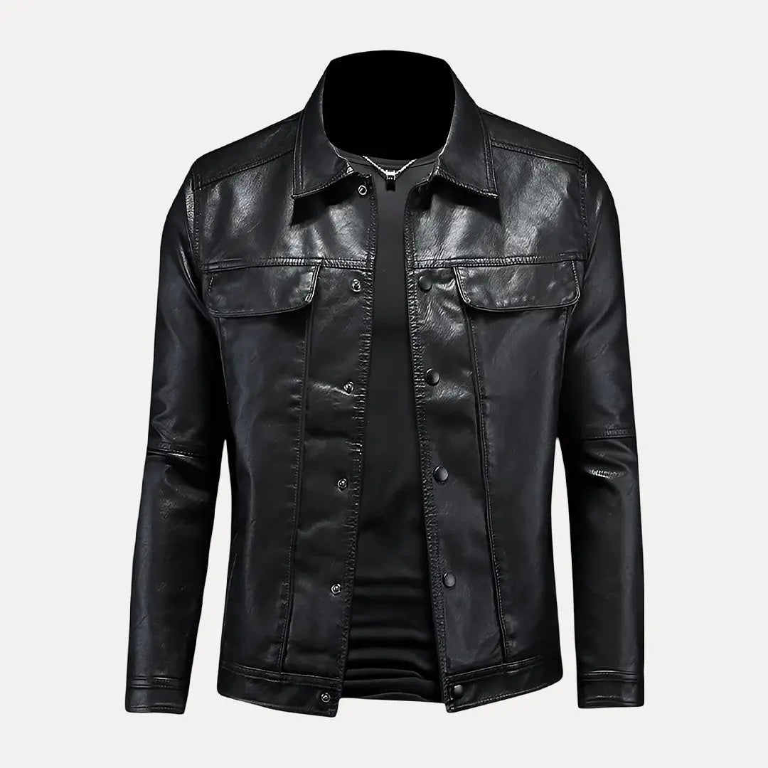Modische Lederjacke Abenteuer Look