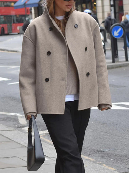 Modische Oversized Jacke mit Knöpfen - IdealeKleiden
