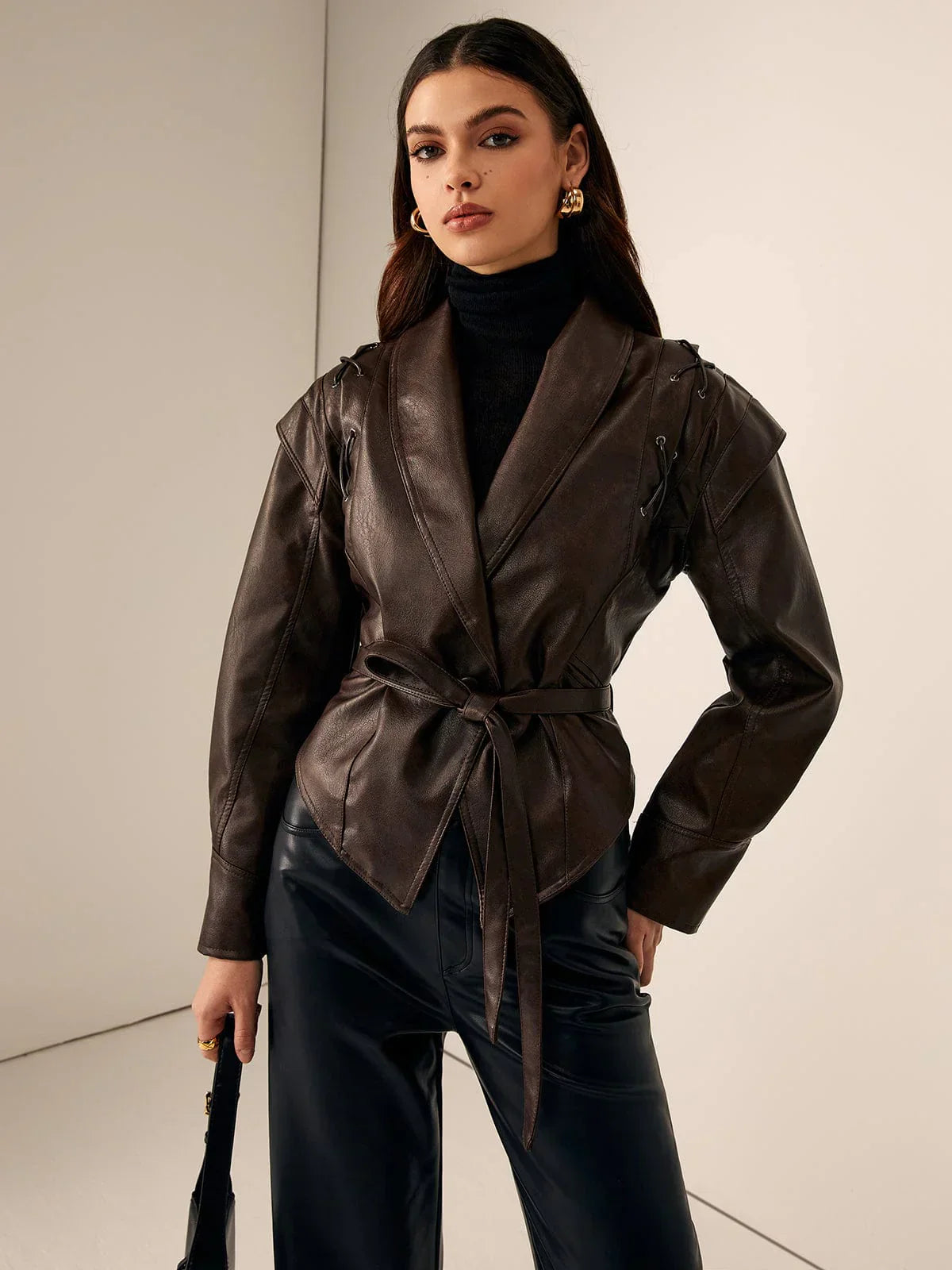 Schicke Lederjacke Damen Slim Fit mit Gürtel - IdealeKleiden