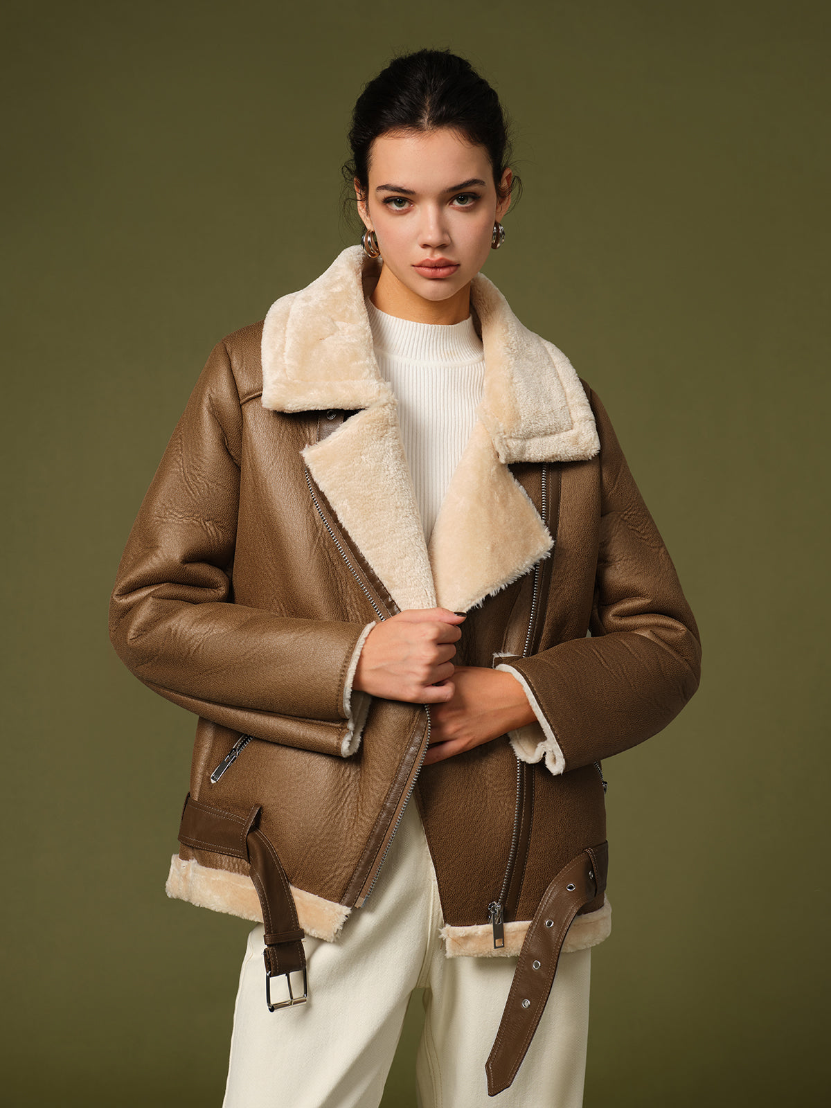 Weiche Fleecejacke mit Gürtel Damengarderobe