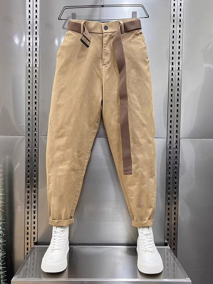 Bequeme Herrenhosen Loose Fit mit Gürtel