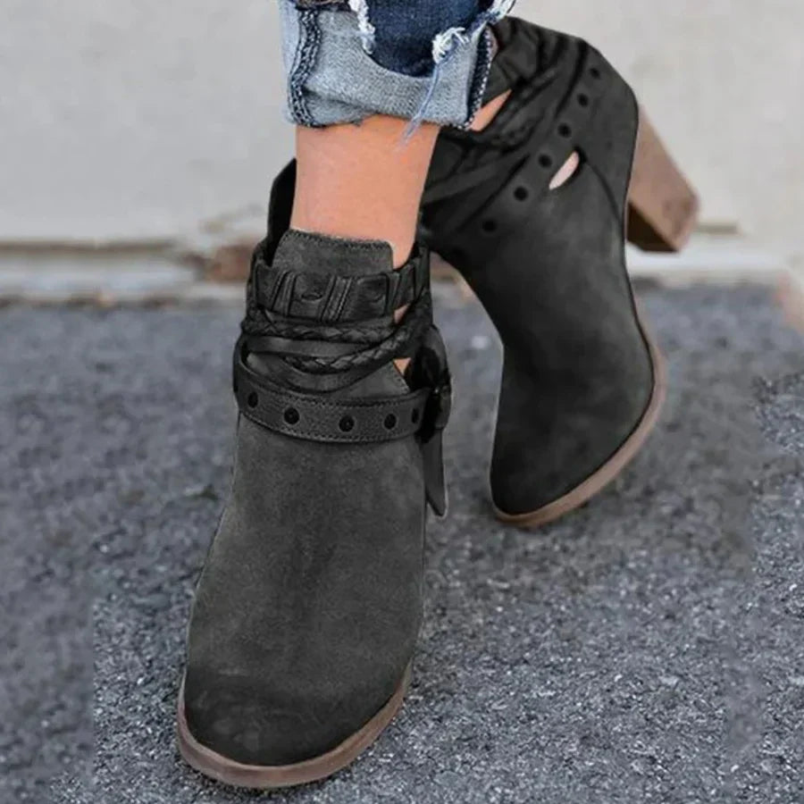 Modische Damenstiefel Chic Design - IdealeKleiden