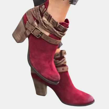 Modische Damenstiefel Chic Design