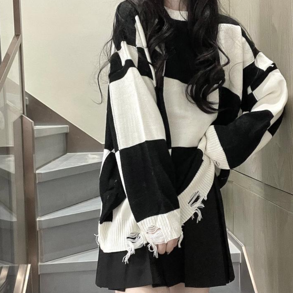 Stylischer Frauenpullover Ausgefranst Modern