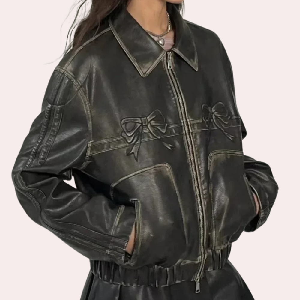 Stilvolle Damenjacke mit Schleifenknöpfen Herbstmode