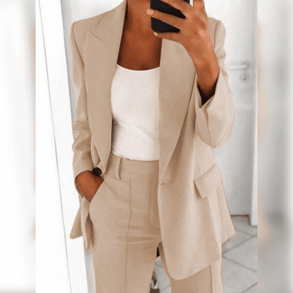 Stilvoller Damenanzug Elegant Bequem