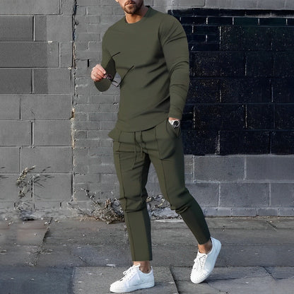 Klassische Outfit-Kombi Pullover Hose