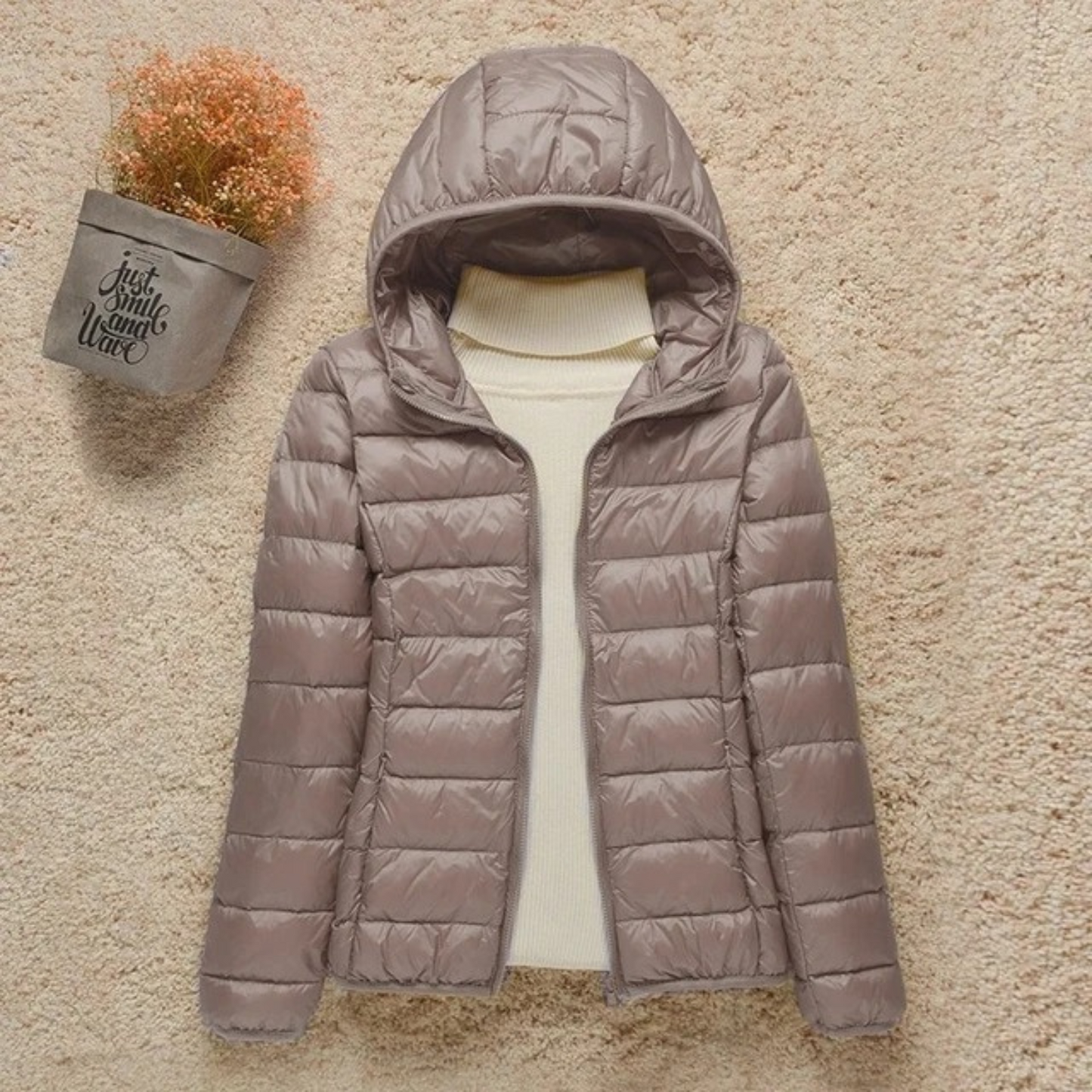 Stylische Kapuzenjacke Stehkragen Design