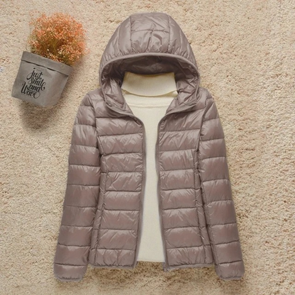 Stylische Kapuzenjacke Stehkragen Design