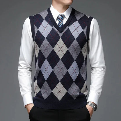 Stylischer Herrenpullover Modern Design