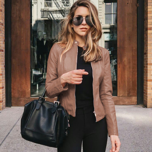 Stilvolle Lederjacke Damen Kurz & Elegannt