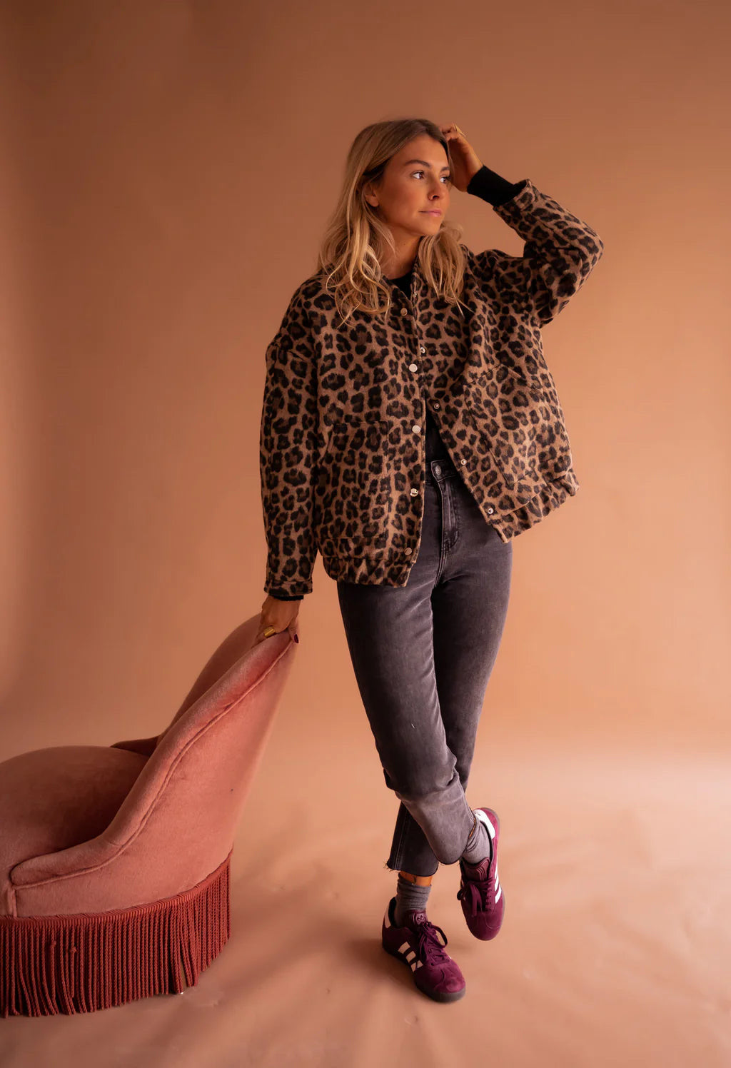 Stylische Bomberjacke Leopardenprint - IdealeKleiden