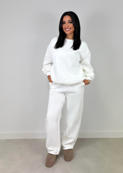 Stylischer Sportanzug Damen Modern
