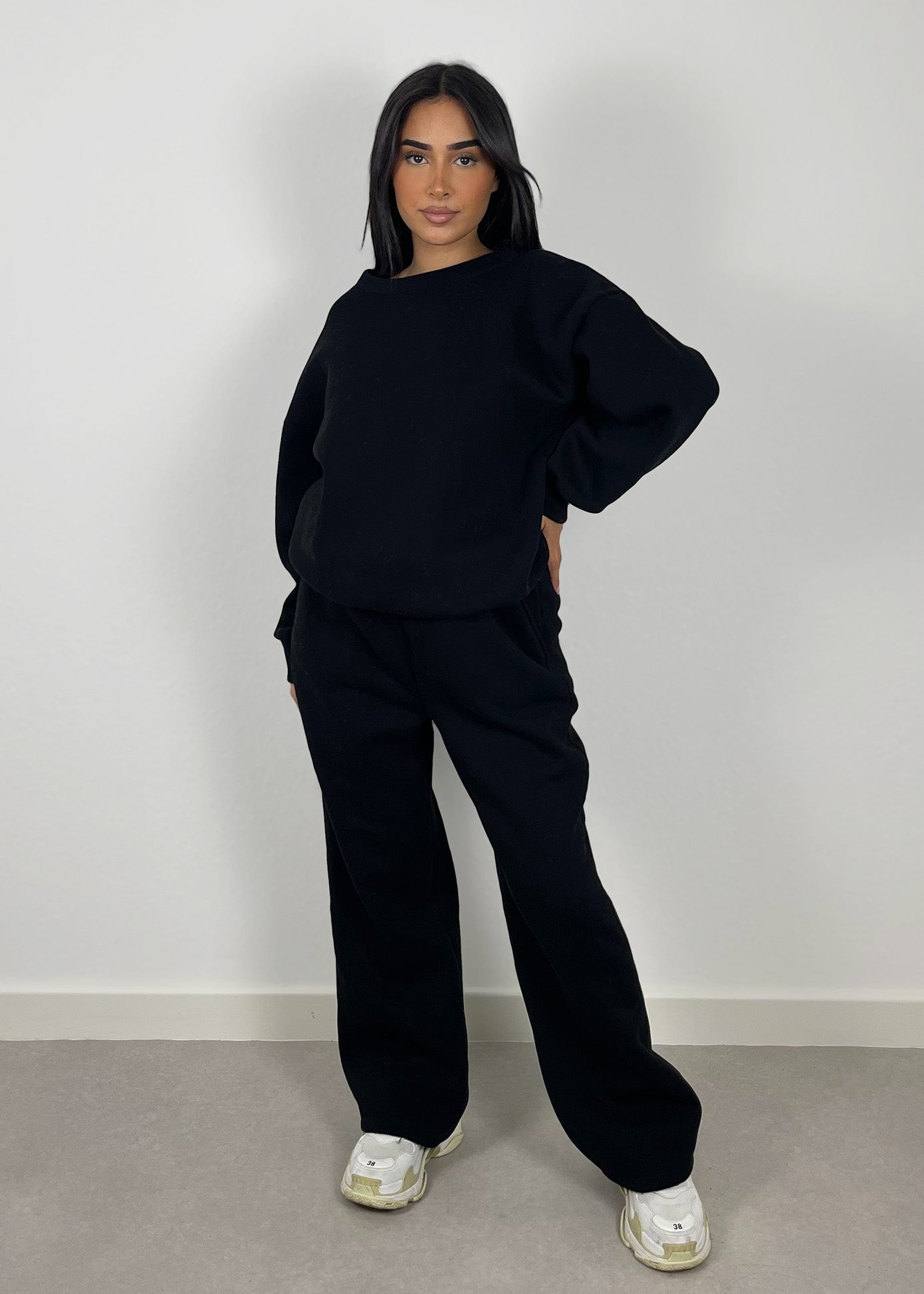 Stylischer Sportanzug Damen Modern
