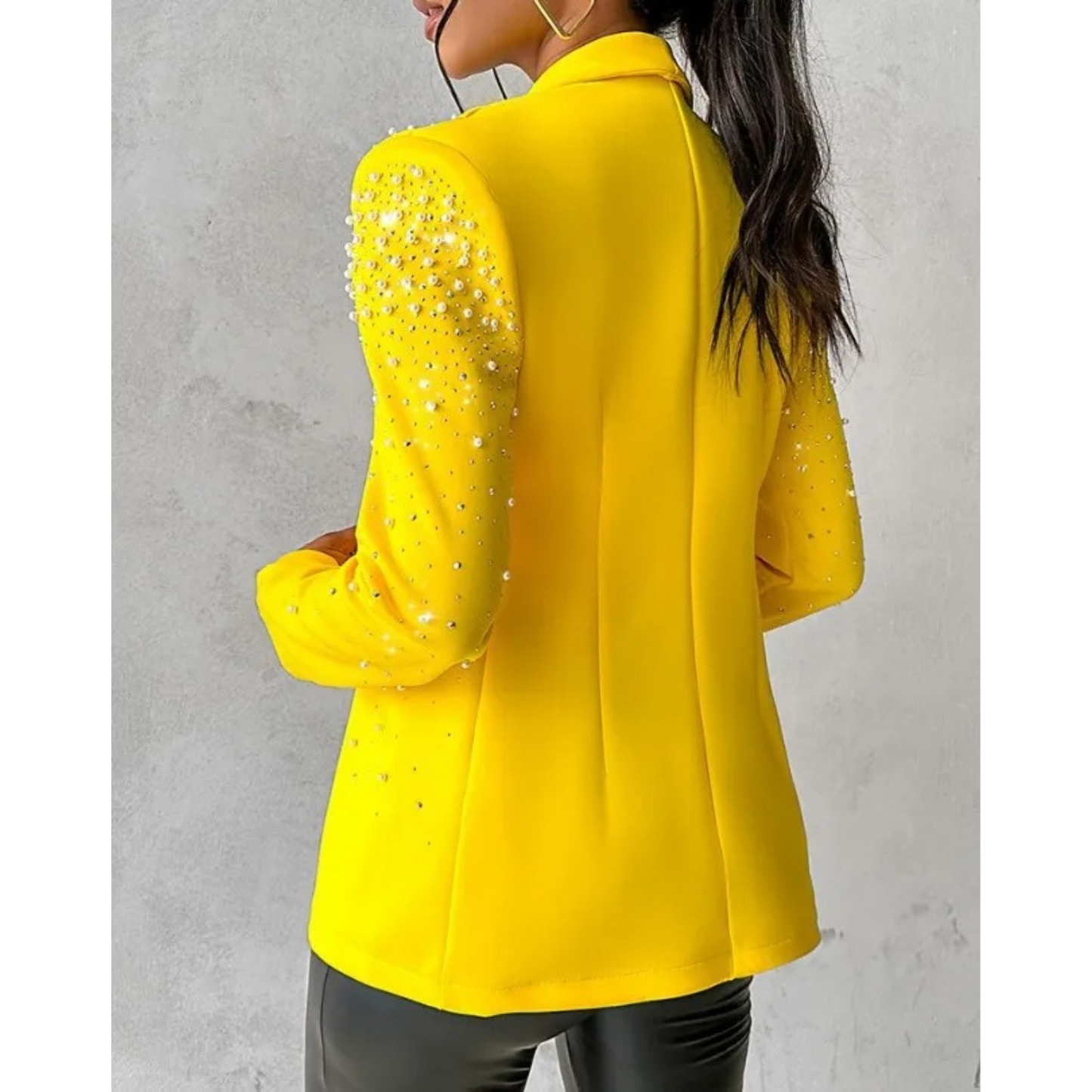 Eleganter Damenblazer mit Perlenstickerei - IdealeKleiden