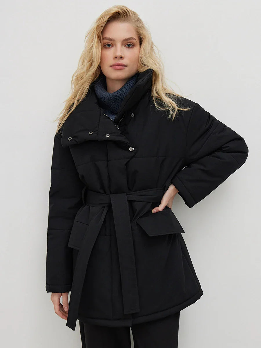 Stylischer Wintermantel Elegant Damenschneidung