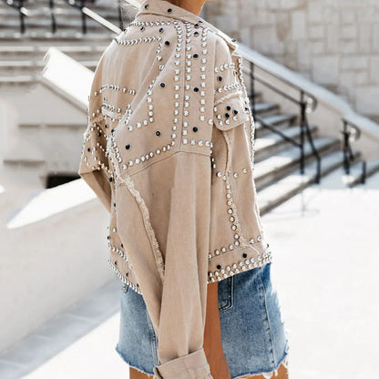 Stylische Lederjacke Mit Nieten - IdealeKleiden