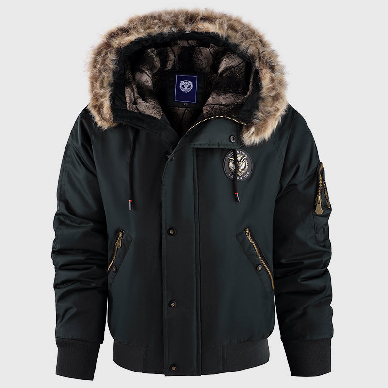 Warme Winterjacke mit Fellkapuze - IdealeKleiden