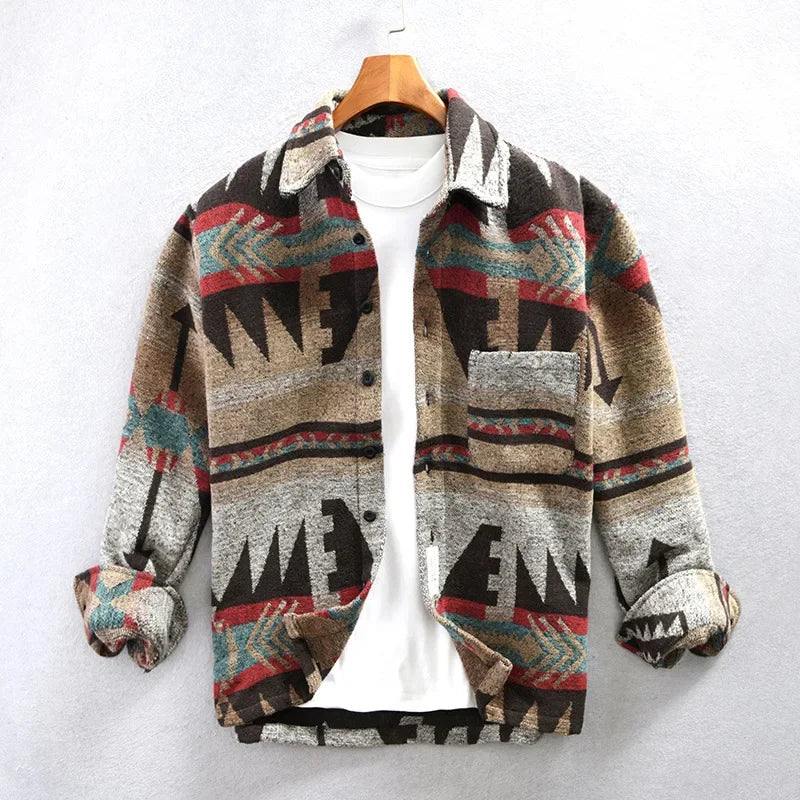 Stylische Azteken Jacke Hemdenlook