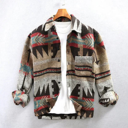 Stylische Azteken Jacke Hemdenlook