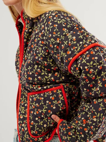 Stilvolle Frauenjacke Blumenmuster Vintage Look
