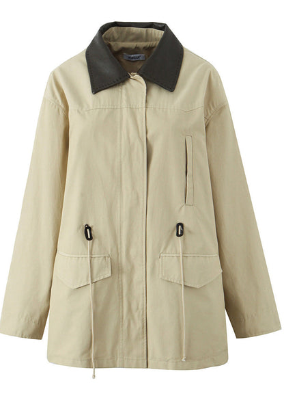 Modische Outdoor-Jacke Mit Kontrastkragen