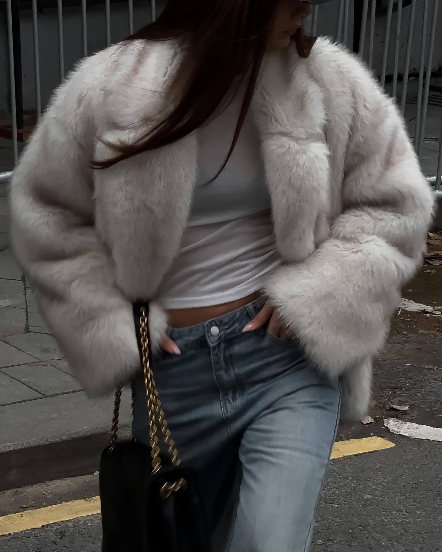 Damen Plüschjacke Weich & Stylisch