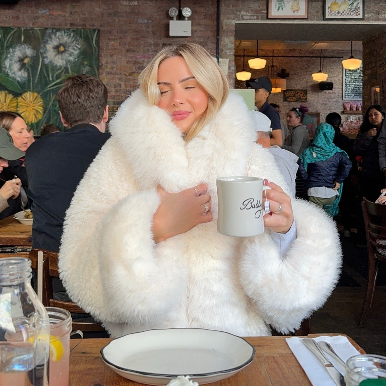 Damen Kunstfelljacke Luxus Kapuze Winterjacke - IdealeKleiden