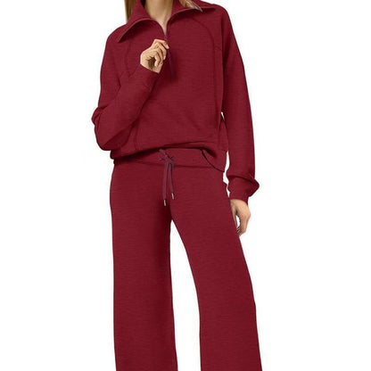 Damen Sportset mit Stehkragen und Hosenträger