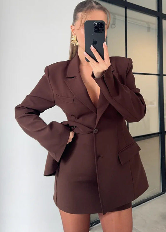 Elegantes Frauenkleid Taillierte Figur - IdealeKleiden
