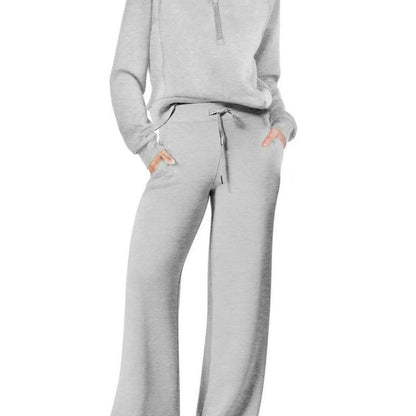 Damen Sportset mit Stehkragen und Hosenträger