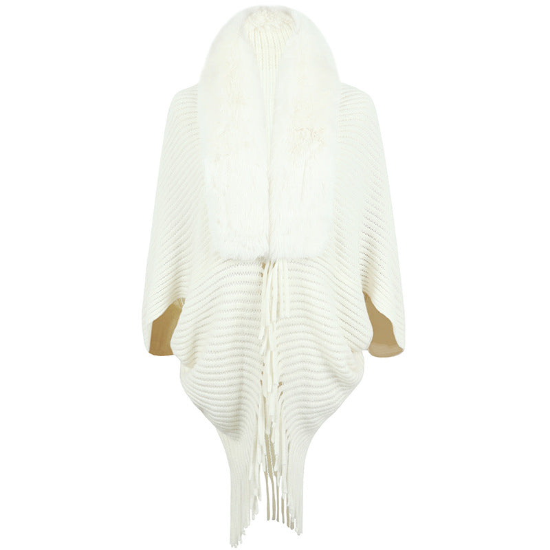 Damen Poncho Luxus Strick mit Kunstfellkragen und Fransen