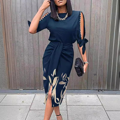 Damenkleid Elegant Mit Gürtel Und Ausschnitt - IdealeKleiden
