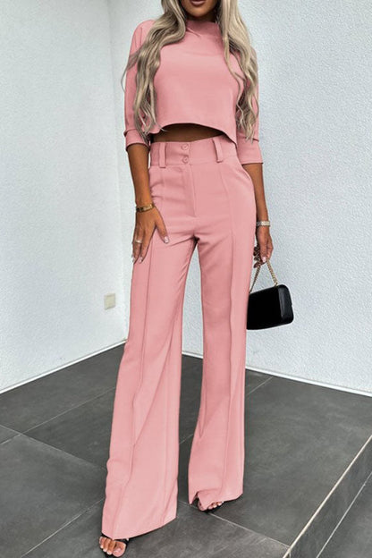 Stylische Damen-Outfits | Weite Pullover und Hosen für Arbeit und Freizeit