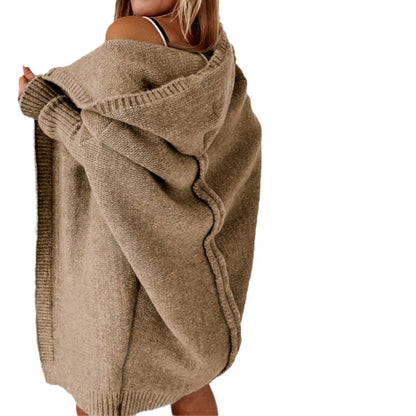 Gemütliche Strickjacke mit Kapuze