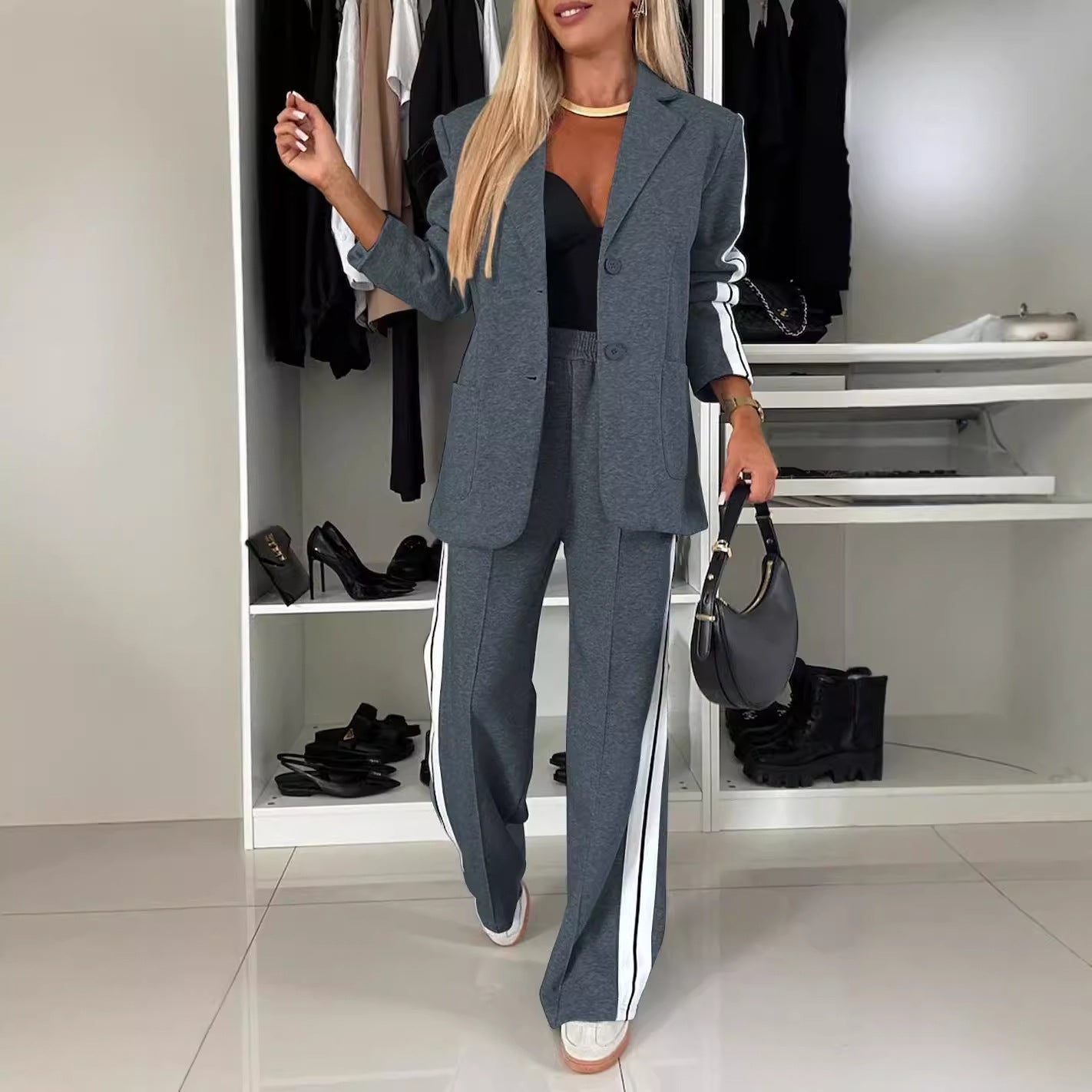 Stylische Anzüge | Bequeme Blazer mit Revers und Hosenträger