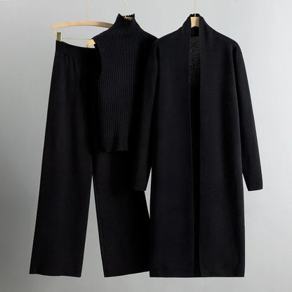 Elegantes Damen Outfit mit Langem Mantel und Skinny Hose