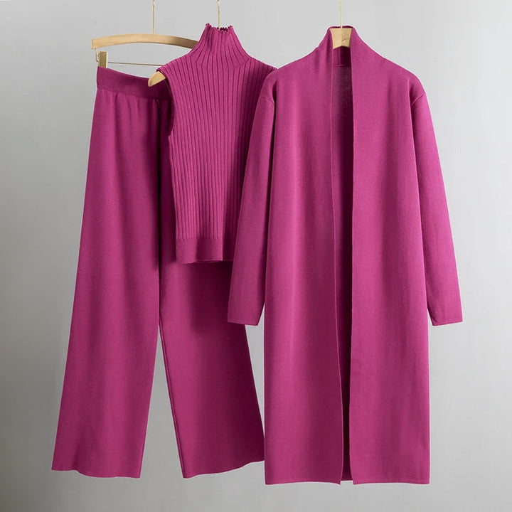 Elegantes Damen Outfit mit Langem Mantel und Skinny Hose